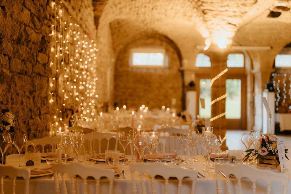 Just Do Event - location décoration mariage rose blanc et doré - jura bersaillin